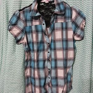 BONGO size M Checkered Button Down Shirt